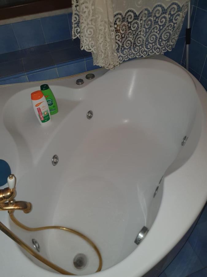 Al Centro Storico Home نابولي المظهر الخارجي الصورة