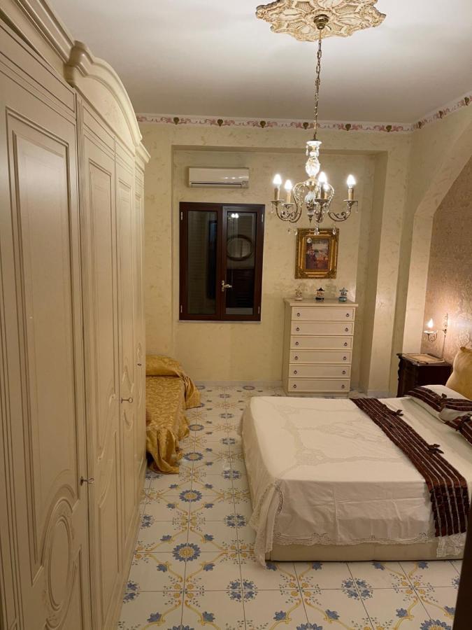 Al Centro Storico Home نابولي المظهر الخارجي الصورة