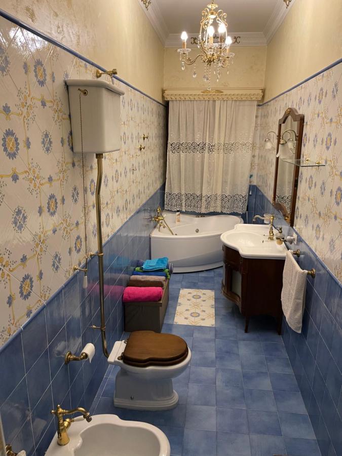 Al Centro Storico Home نابولي المظهر الخارجي الصورة