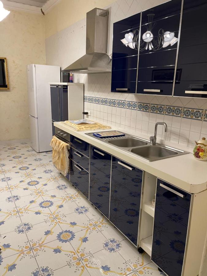 Al Centro Storico Home نابولي المظهر الخارجي الصورة